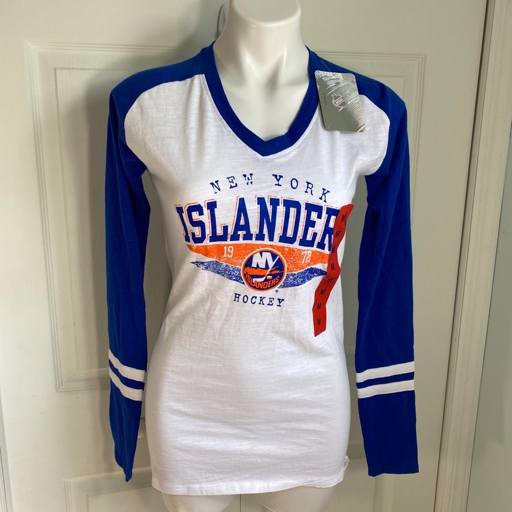 NHL New York Islander Long Sleeve Shirt